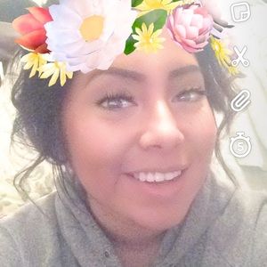 Meet your Posher, Leticia